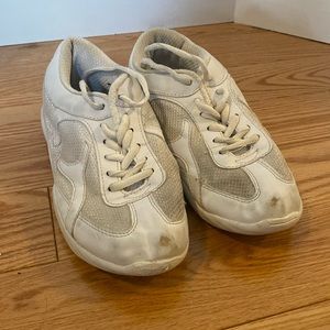 No limit brand cheer shoes. Size 7